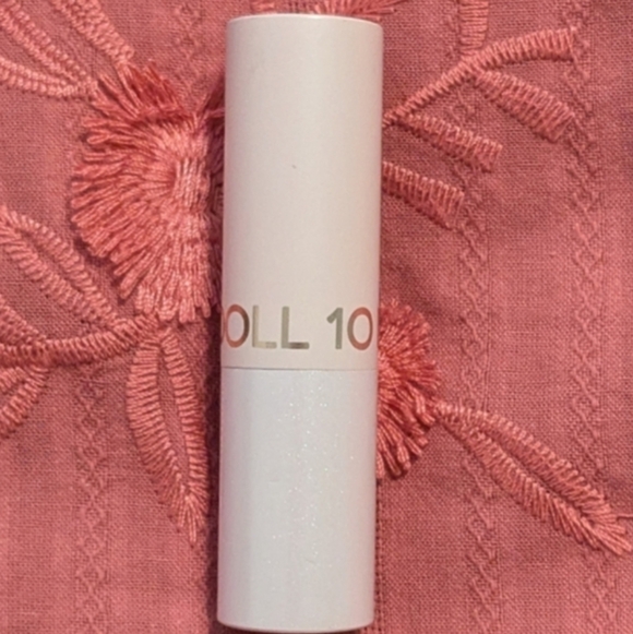 Kiss Me Doll 10 Lipstick Smooth Assist Clean Soufflé Lip Color In Shade - NWOB - Picture 3 of 5
